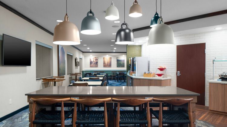 Fairfield Inn & Suites by Marriott Restaurant