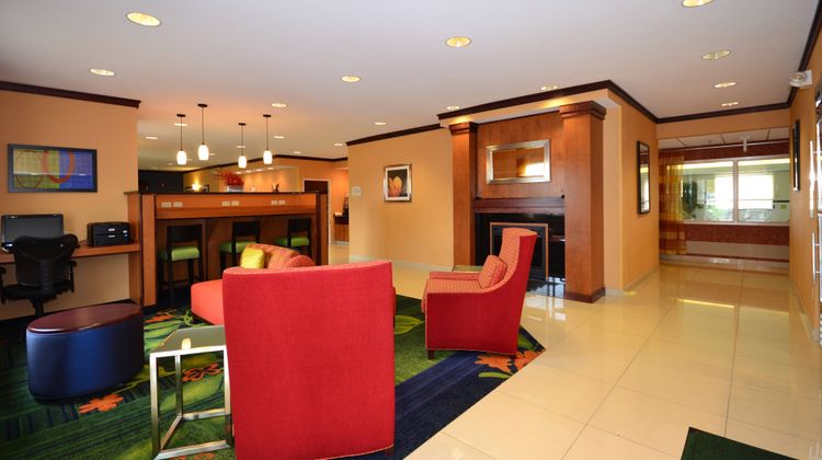Fairfield Inn & Suites by Marriott Lobby