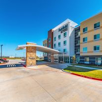 Fairfield Inn & Suites Central