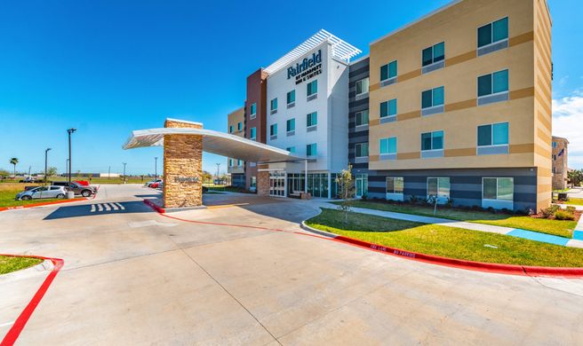 Fairfield Inn & Suites Central Exterior