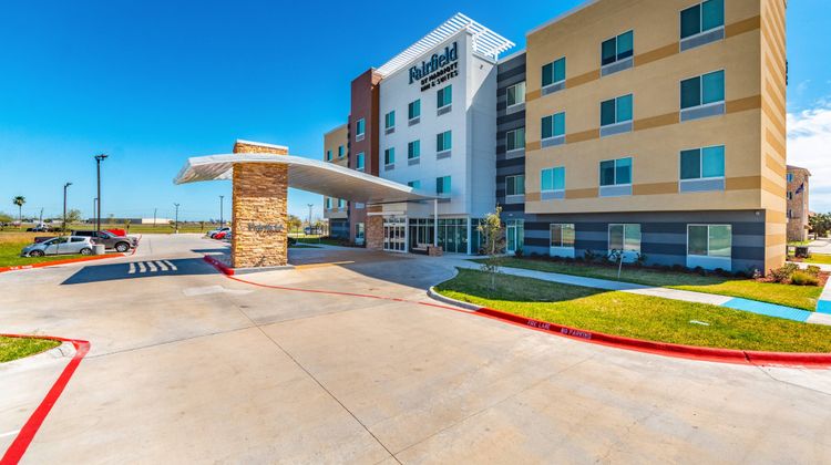 Fairfield Inn & Suites Central Exterior