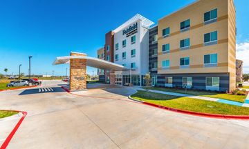 Fairfield Inn & Suites Central