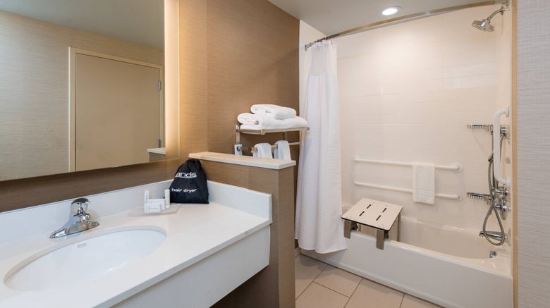 <b>Fairfield Inn & Suites Corpus Christi Room</b>. Images powered by <a href="https://www.leonardoworldwide.com/" title="Leonardo Worldwide" target="_blank">Leonardo</a>.