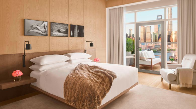 <b>The Shanghai EDITION Suite</b>. Images powered by <a href="https://www.leonardoworldwide.com/" title="Leonardo Worldwide" target="_blank">Leonardo</a>.