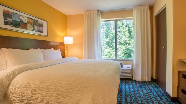 <b>Fairfield Inn & Suites Columbus Room</b>. Images powered by <a href="https://www.leonardoworldwide.com/" title="Leonardo Worldwide" target="_blank">Leonardo</a>.