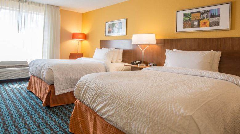 <b>Fairfield Inn & Suites Columbus Room</b>. Images powered by <a href="https://www.leonardoworldwide.com/" title="Leonardo Worldwide" target="_blank">Leonardo</a>.