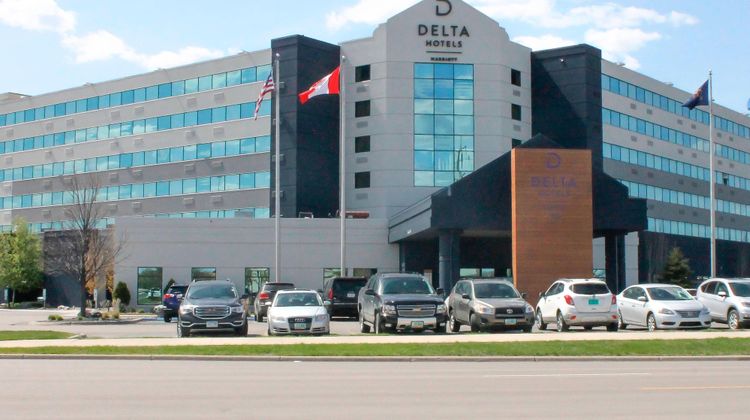 Delta Hotels Fargo Exterior