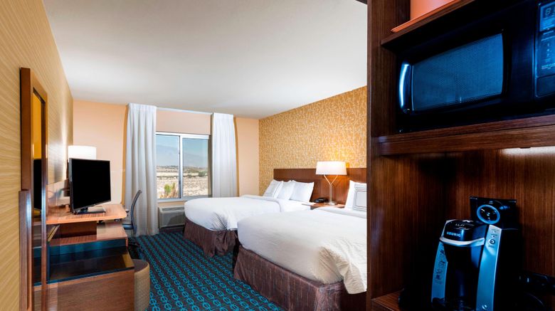 <b>Fairfield Inn & Suites Palm Desert Room</b>. Images powered by <a href="https://www.leonardoworldwide.com/" title="Leonardo Worldwide" target="_blank">Leonardo</a>.