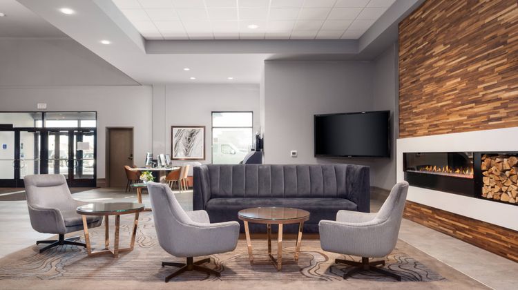 Delta Hotels Fargo Lobby
