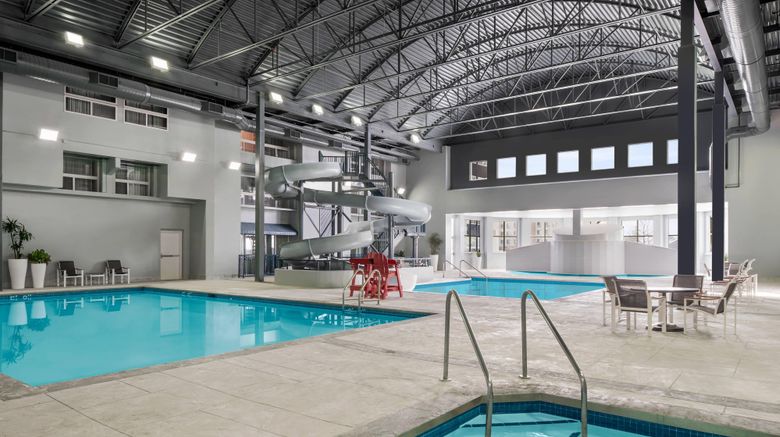 <b>Delta Hotels by Marriott-Green Bay Pool</b>. Images powered by <a href="https://www.leonardoworldwide.com/" title="Leonardo Worldwide" target="_blank">Leonardo</a>.
