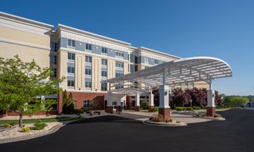 Delta Hotels Huntington Mall