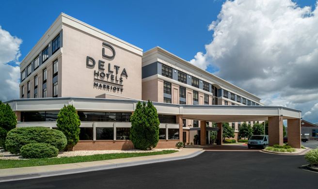 Delta Hotels Huntington Downtown Exterior