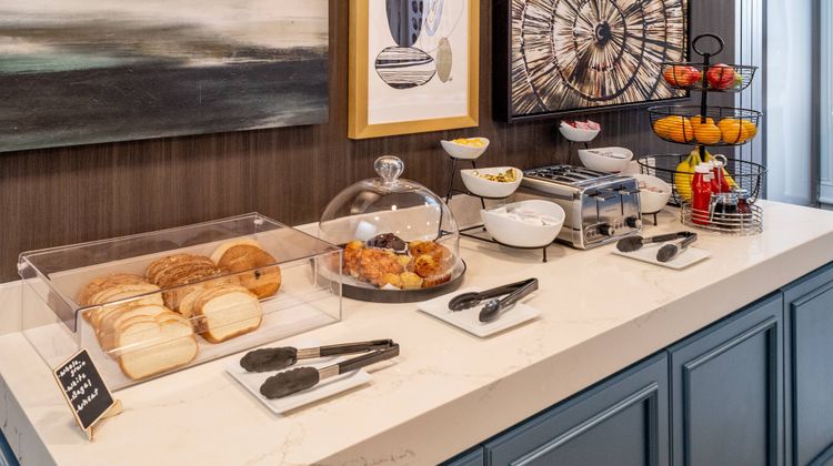 Delta Hotels Huntington Downtown Restaurant
