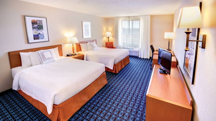 Fairfield Inn & Suites Room