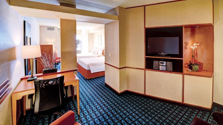 Fairfield Inn & Suites Room