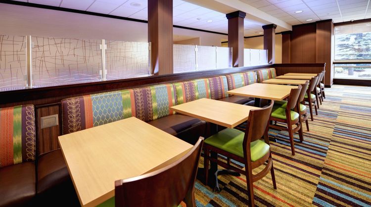 Fairfield Inn & Suites Restaurant