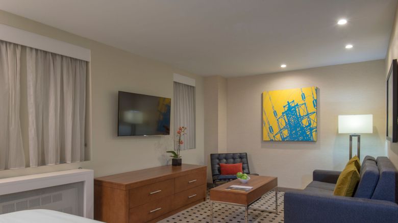 <b>The Warwick Hotel Rittenhouse Square Suite</b>. Images powered by <a href="https://www.leonardoworldwide.com/" title="Leonardo Worldwide" target="_blank">Leonardo</a>.