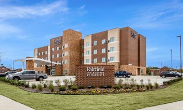 Fairfield Inn & Suites Dallas DFW Arpt N
