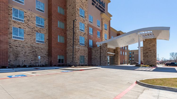 Fairfield Inn/Suites Dallas Arlington S Exterior