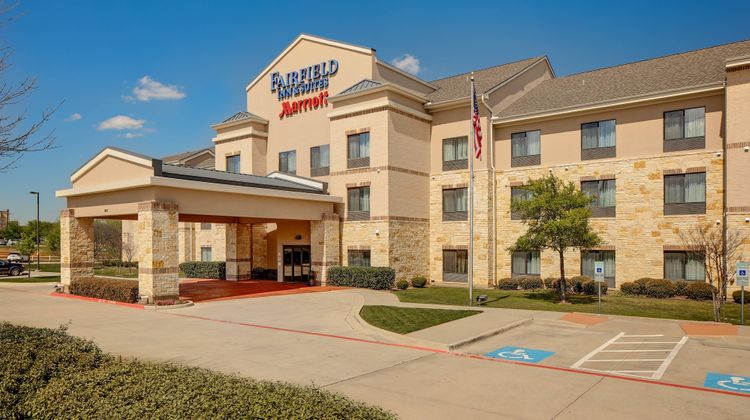 Fairfield Inn & Suites Dallas Mansfield Exterior