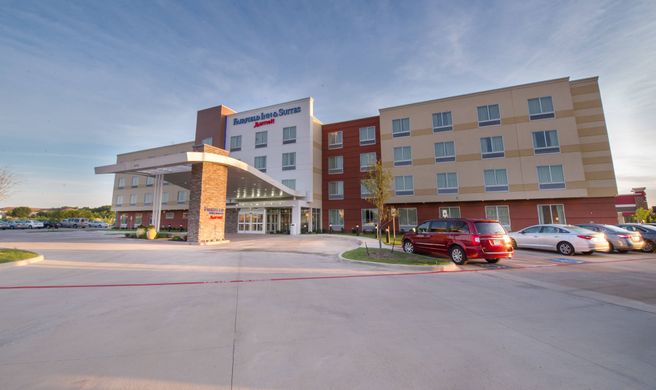 Fairfield Inn/Suites Dallas/Plano North Exterior