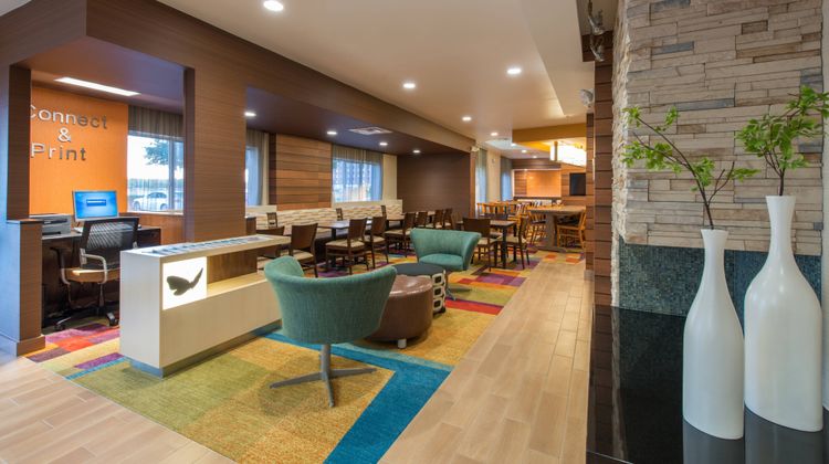 Fairfield Inn by Marriott Lobby