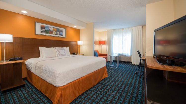Fairfield Inn by Marriott Suite