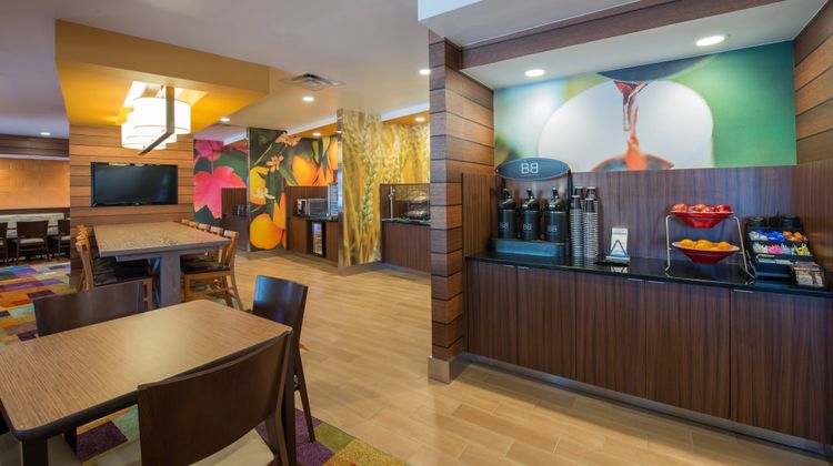 Fairfield Inn by Marriott Restaurant