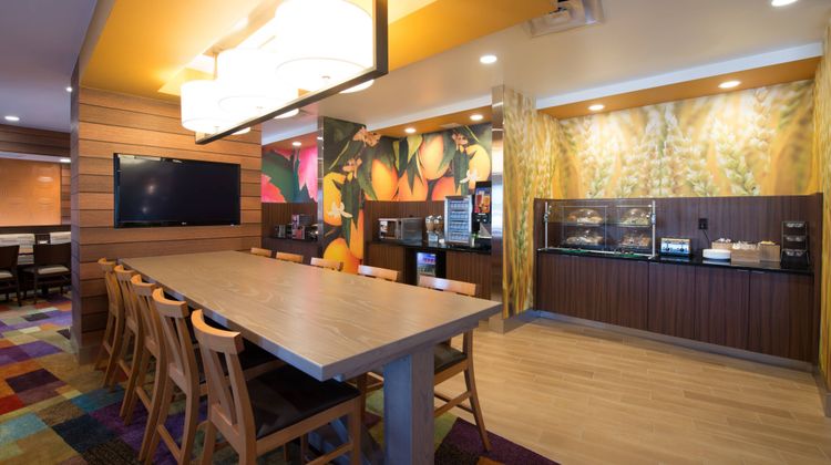 Fairfield Inn by Marriott Restaurant