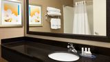 Fairfield Inn & Suites by Marriott Room