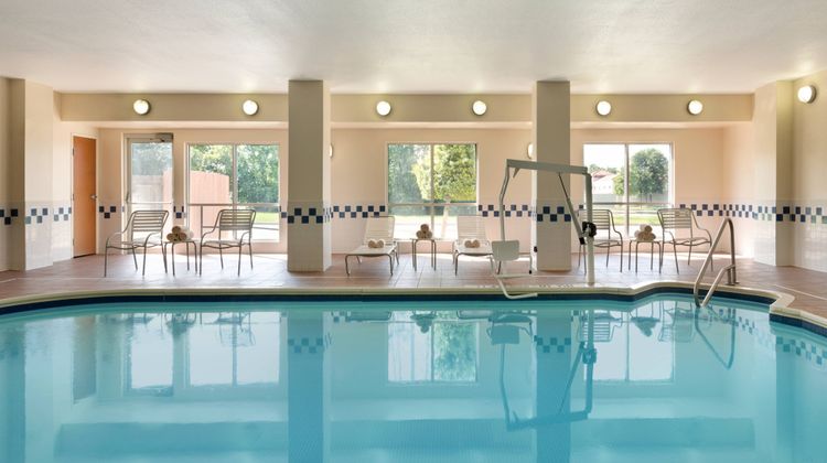 Fairfield Inn & Suites by Marriott Pool