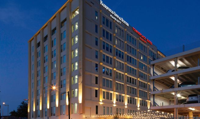 Fairfield Inn & Suites Dallas Downtown Exterior