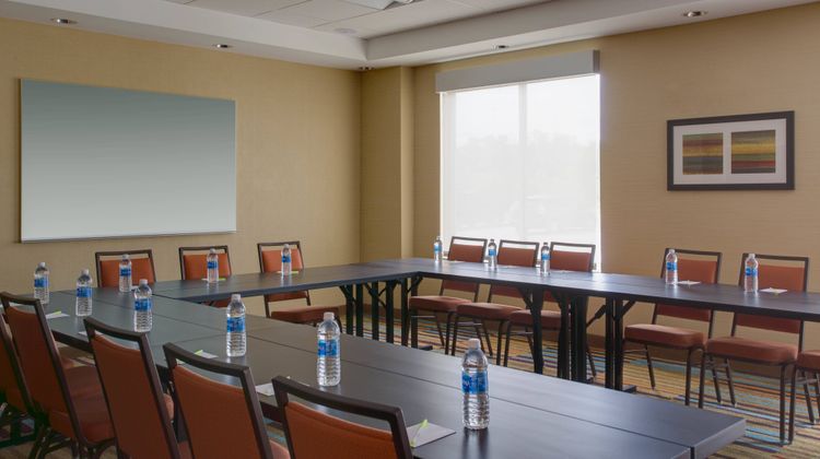 Fairfield Inn & Suites Dallas I-30 West Meeting