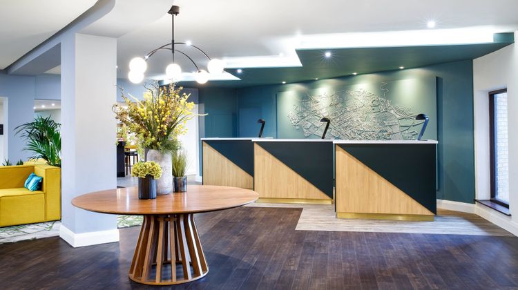 Delta Hotels Milton Keynes Lobby