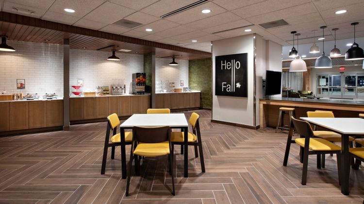 Fairfield Inn & Suites Dayton North Restaurant