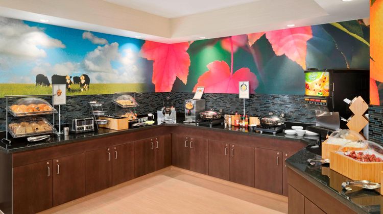 Fairfield Inn & Suites Lima Restaurant