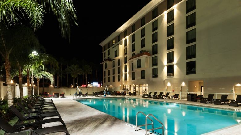<b>Delta Orlando Lake Buena Vista Pool</b>. Images powered by <a href="https://www.leonardoworldwide.com/" title="Leonardo Worldwide" target="_blank">Leonardo</a>.