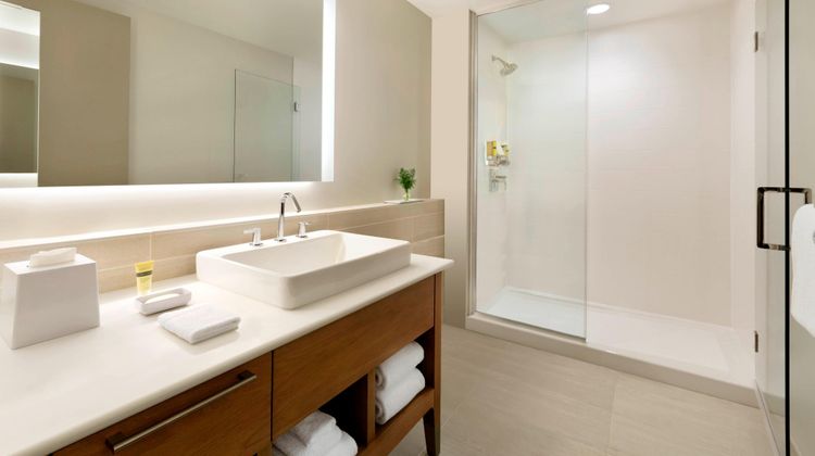 Element Dallas Love Field Room