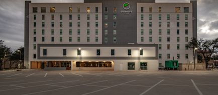 Element Dallas Downtown East Exterior