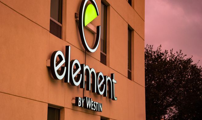 Element Dallas Downtown East Exterior
