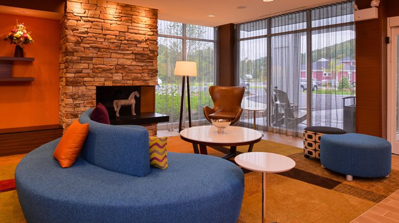 <b>Fairfield Inn & Suites Plymouth Lobby</b>. Images powered by <a href="https://www.leonardoworldwide.com/" title="Leonardo Worldwide" target="_blank">Leonardo</a>.