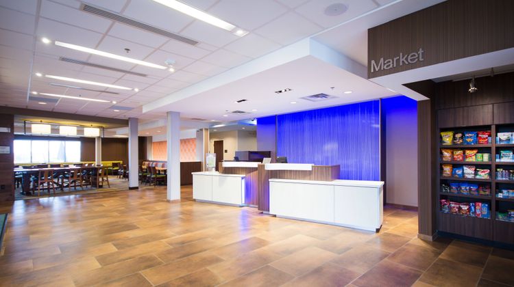 Fairfield Inn & Suites Denver Northeast Lobby