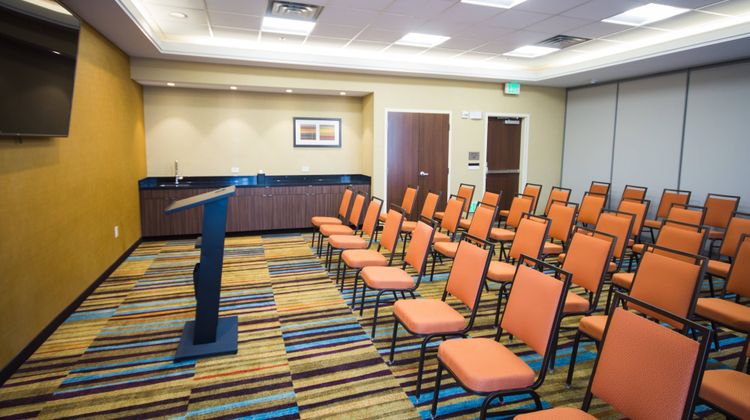 Fairfield Inn & Suites Denver Northeast Meeting