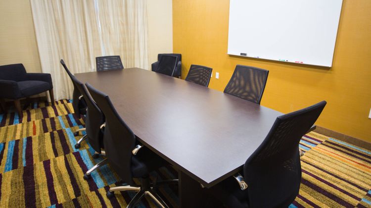 Fairfield Inn & Suites Denver Northeast Meeting