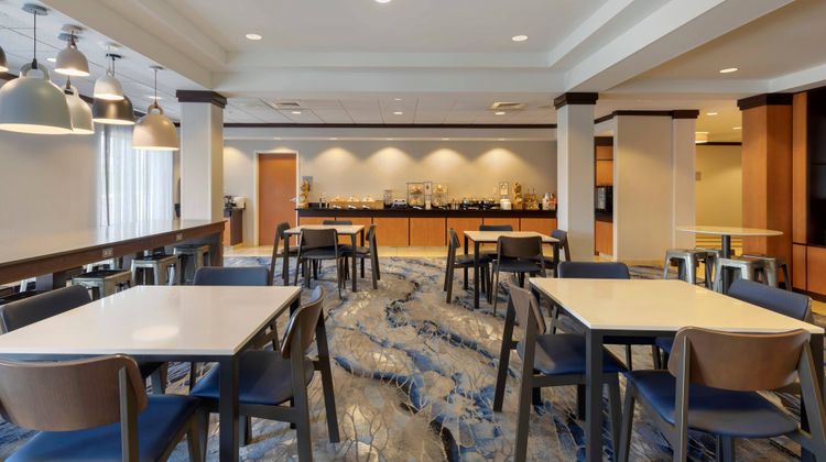 Fairfield Inn & Suites - Rockford Restaurant