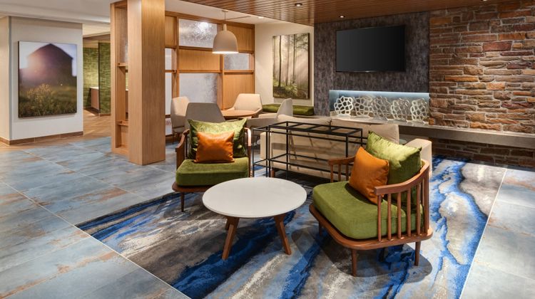 Fairfield Inn & Stes Lexington East/I-75 Lobby