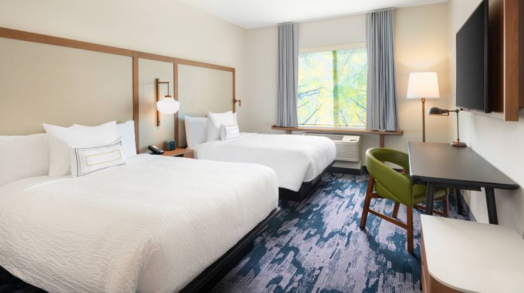 Fairfield Inn & Stes Lexington East/I-75 Room