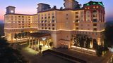 Sheraton Grand Pune Bund Garden Hotel Exterior