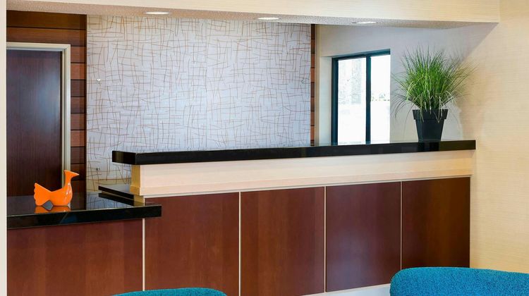 Fairfield Inn & Suites Lexington Keenela Lobby
