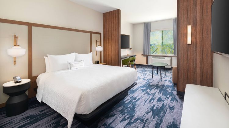 Fairfield Inn & Stes Lexington East/I-75 Suite